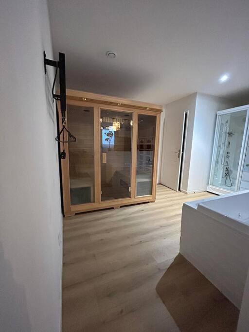 Cellar- Appartement Sous-Sol Atypique Reims Exterior foto
